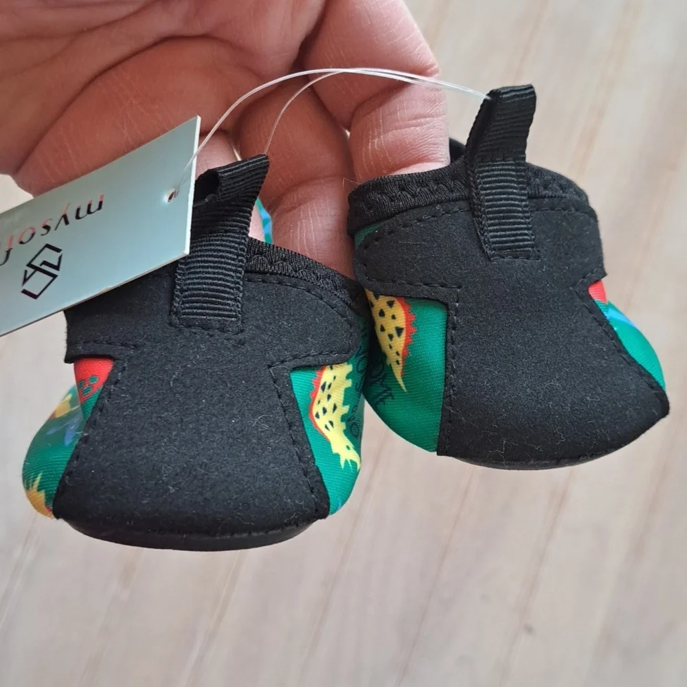 New Beach Water Shoes Quick Dry Non Slip Boys Lightweight Slip On Dinosaur. - Picture 5 of 7